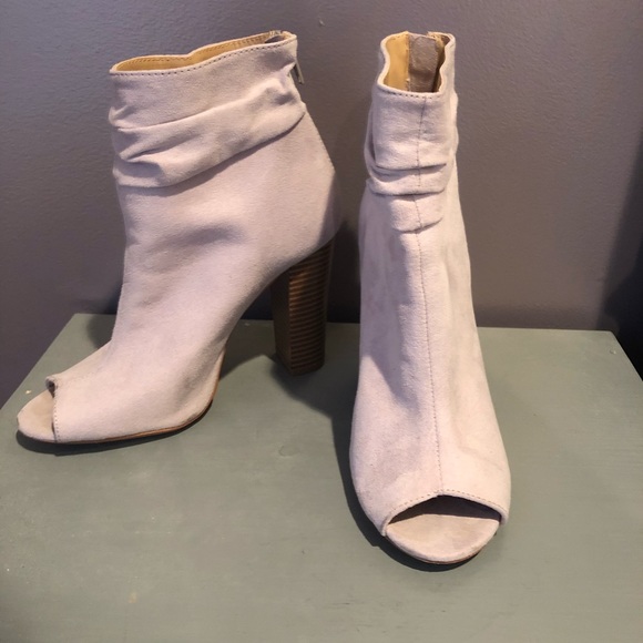 Express Booties - Picture 2 of 4